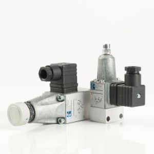 Pressostato a pistone - FT-IPN, FT-IPH series - F.lli TOGNELLA - per olio / IP65 / per applicazioni idrauliche