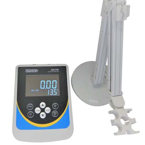 PHmetro da banco - ION 700 - OAKTON - da laboratorio / digitale / con compensazione automatica della temperatura