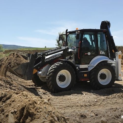Terna diesel - HMK 102 S - HIDROMEK co. - a basso consumo di carburante