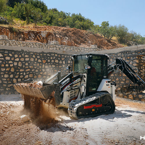 Terna compatta - HMK 62 T - HIDROMEK co. - compatta / mini / diesel
