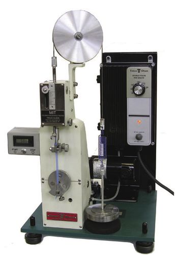 Apparecchio per prove di resistenza alla piegatura - Tinius Olsen - automatico / di materiali