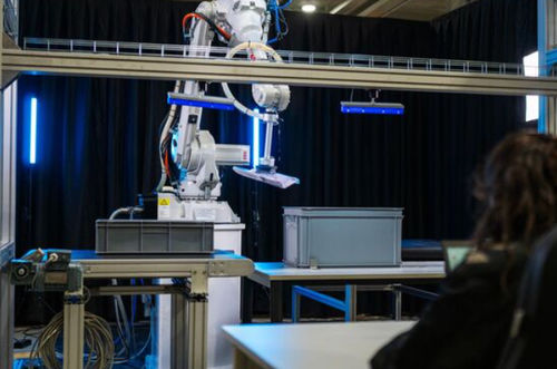 Robot articolato - ABB Robotics - 6 assi