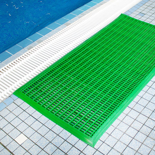 Grigliato in PVC - Leisuremat - COBA Europe Ltd - per spazi umidi