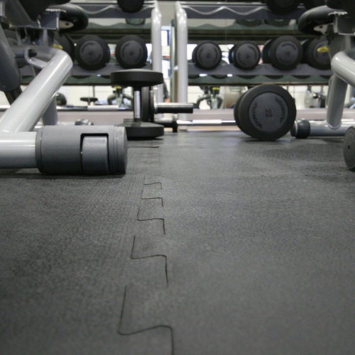 Rivestimento di pavimenti in gomma - Sport-Tile - COBA Europe Ltd - resistente ai prodotti chimici