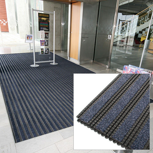 Tappeto di lavaggio - Premier Track - COBA Europe Ltd - antisporco / striato / in PVC