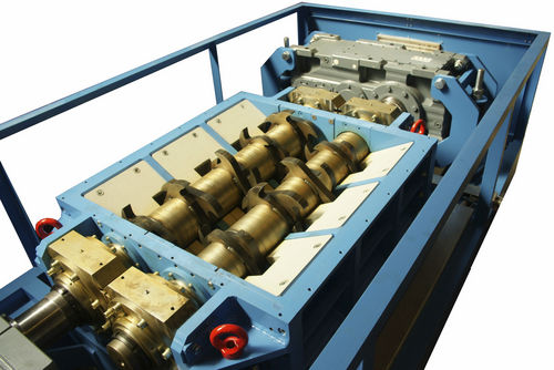 Trituratore primario - RM 1350 series - ERDWICH Zerkleinerungs-Systeme GmbH - a 2 alberi / per rifiuti elettronici / robusto