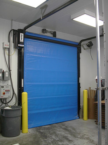 Porta ad avvolgimento orizzontale - FasTrax® FR - Rite-Hite - ad avvolgimento / in tessuto / per congelatore