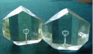 Cristallo di Titanilfosfato di Potassio KTiOPO4 KTP - Changchun New Industries Optoelectronics Tech.Co.,