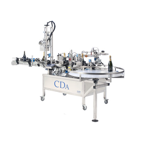Etichettatrice automatica - R1000 Foils - CDA - per bottiglie / per applicazione laterale / per l'industria vinicola