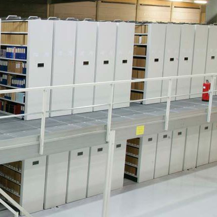 Scaffalatura grande altezza - COMPACTUS® series - Bruynzeel Storage System - per ufficio / con ripiani / mobile