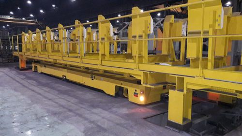 Veicolo a guida automatica per movimentazione - DTA - per magazzino