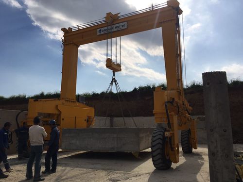 Carro cavaliere per travi prefabbricate in calcestruzzo - MST 30 - CIMOLAI TECHNOLOGY - gommato