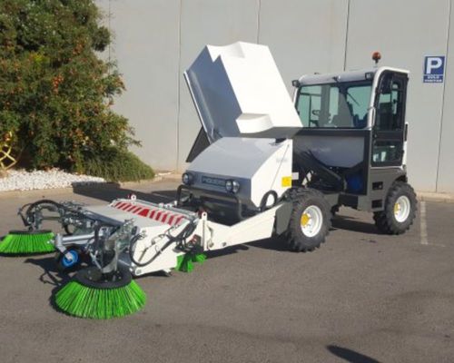 Spazzatrice uomo a bordo - BA-6000H - Piquersa Maquinaria, S.A. - diesel / per strade