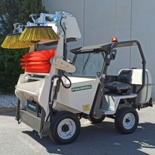 Spazzatrice meccanica uomo a bordo - BA-1750-AC - Piquersa Maquinaria, S.A. - diesel / per strade