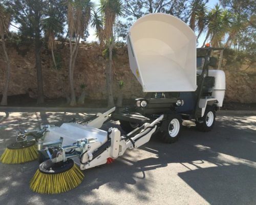 Spazzatrice meccanica uomo a bordo - BA-1750H-AG - Piquersa Maquinaria, S.A. - diesel / per strade