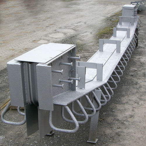Giunto di dilatazione in acciaio - TENSA-RAIL RSU - mageba - quadrato / a bicchiere / per costruzione di ponti