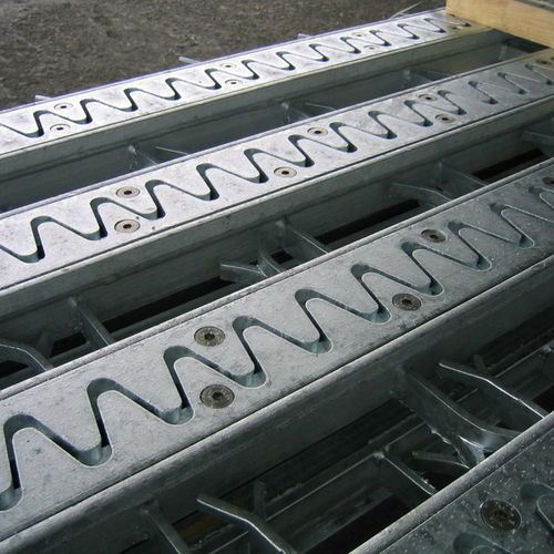 Giunto di dilatazione in acciaio - TENSA-GRIP RB - mageba - quadrato / per cantiere di costruzione