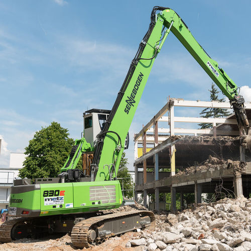 Macchina di movimentazione materiali cingolata - 830 E series - SENNEBOGEN Maschinenfabrik GmbH - gommata / idraulica / elettrica