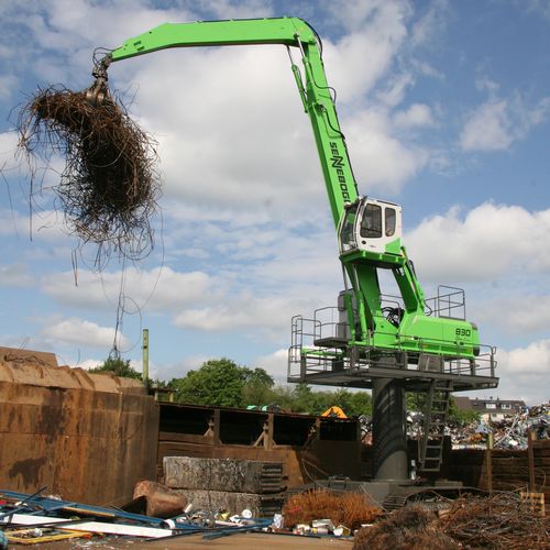 Escavatore per demolizione - 830 De­mo­li­tion - SENNEBOGEN Maschinenfabrik GmbH - intermedio / cingolato / diesel