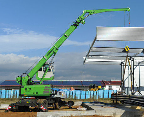 Gru telescopica - 613 M - SENNEBOGEN Maschinenfabrik GmbH - mobile / con braccio / per cantiere