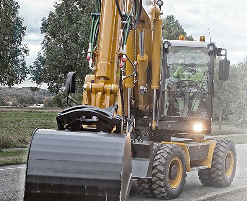 Escavatore intermedio - MX 18 - Hydrema A/S - gommato / Tier 4 intermedia / per cantiere di costruzione