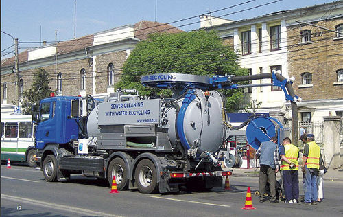 Camion aspiratore - CityCycler - KAISER AG Fahrzeugwerk - a 2 assi / con riciclaggio dell'acqua