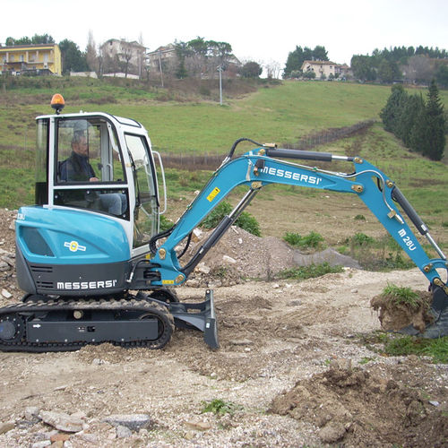 Miniescavatore - M-28 U - Messersì S.p.A. - cingolato / Tier 2 / per cantiere di costruzione