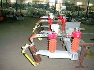 Disgiuntore a interruzione di carico isolato ad aria - ningbo yinzhou huayuan electric and machine indust - in linea / unipolare / montato su palo