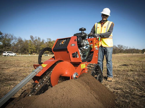 Trencher a catena - C30X  - The Charles Machine Works, Inc - cingolato / uomo a terra