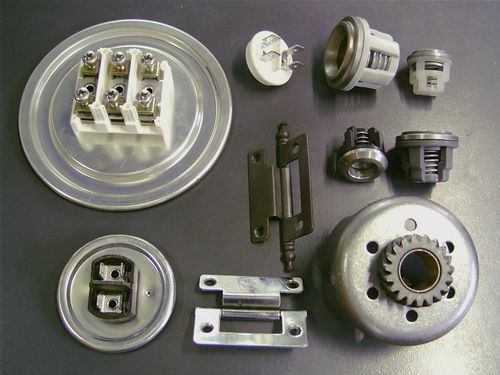 Assemblaggio per l'industria automobilistica - Lamipress S.r.l. - per applicazioni industriali / per l'industria elettronica / per il settore medico
