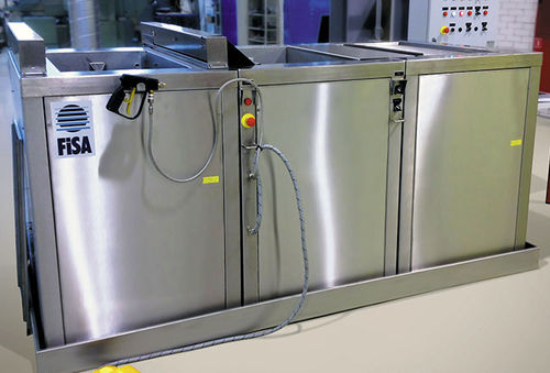 Macchina per pulizia per stampi - VST - Fisa North America - ad acqua / per l'industria plastica / con risciacquo