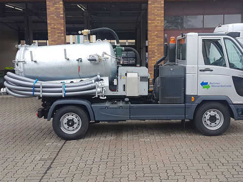 Unità di aspirazione per liquidi - S-VAC 1500 - Altro-Tec GbR - con pompa a vuoto