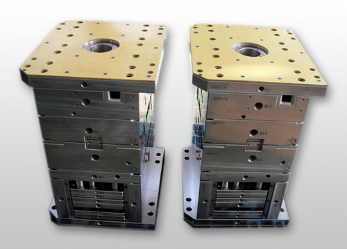 Stampo per iniezione plastica multi cavità - AM005 - Suzhou A Mould Co.,Ltd. - imballaggi / per l'industria dell'imballaggio / per applicazioni industriali