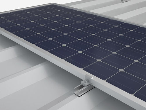 Sistema di fissaggio per impianti fotovoltaici su tetto - ANTAI