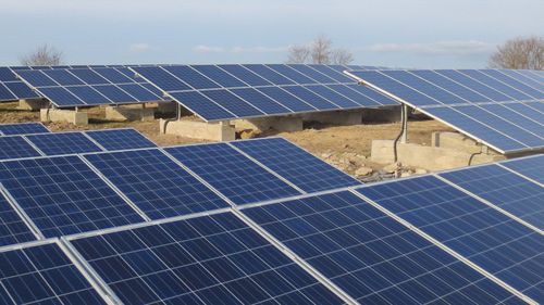 Sistema di fissaggio per impianti fotovoltaici a terra - FMS-V2B - Arau Technik GmbH - con fondamenta in calcestruzzo