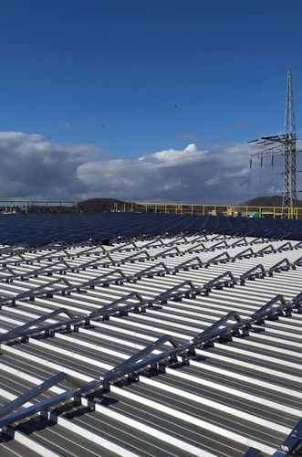 Sistema di fissaggio per impianti fotovoltaici per tetto piano - bespoke systems - Avasco Solar NV