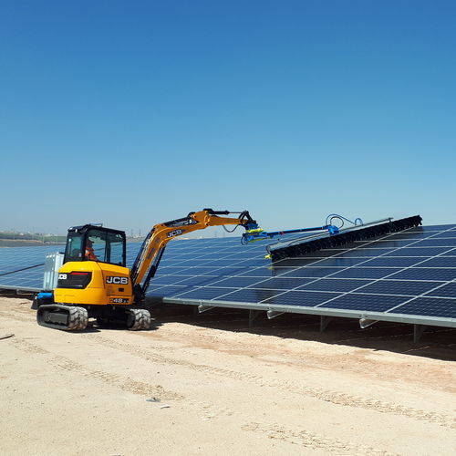 Sistema di pulizia per pannello solare - SunBrush mobil GmbH - a spazzzola / per applicazioni fotovoltaiche / per esterni