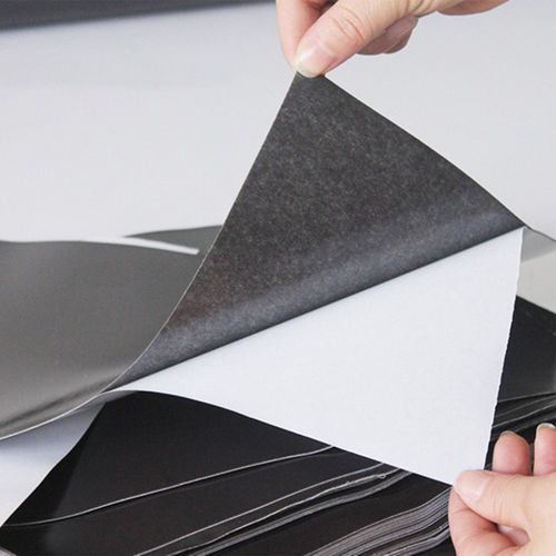 Foglio magnetico in ferrite con legante elastomero - Adhesive Magnets - Xiamen Dexing Magnet Tech. Co., Ltd. - su misura / in lastra / in rotoli