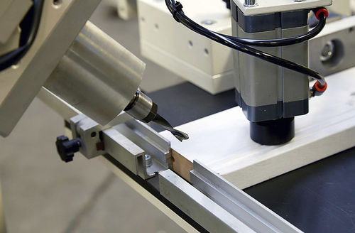 Alesatrice ad azionamento manuale - BM series - Dan-List A/S - orizzontale / verticale / automatica