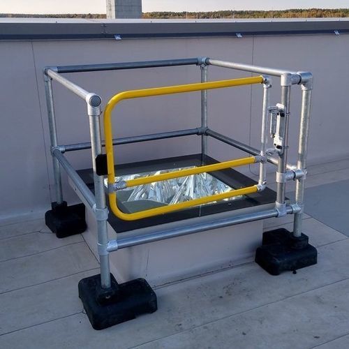 Parapetto galvanizzato - FA series - Fisher Alvin Limited - per oggetti di vetro / per coperture piatte