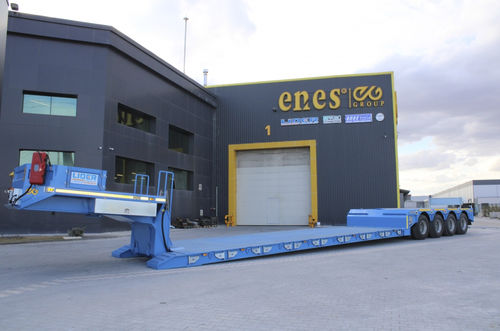 Semirimorchio gooseneck - lider trailer - extra ribassato / a 4 assi / a carico frontale