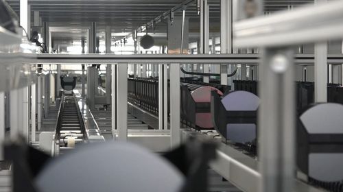 Sistema di trasporto di trasporto - Fabmatics GmbH - a nastro / automatizzato