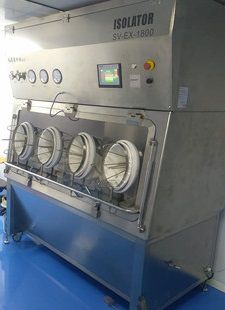 Isolatore di confinamento per test di sterilità - SV series - HANGZHOU GEEVO TECHNOLOGY CO., LTD. - classe III / asettico / da terra