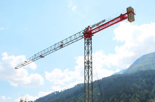 Gru a torre - TL 50 5T - Gruas Saez - montata su camion / per facciate di edifici / di carico