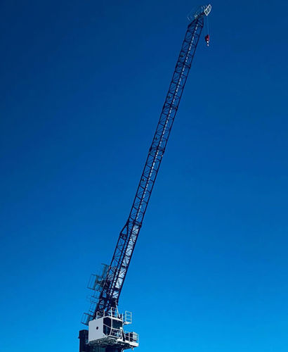 Gru montata su camion - SLH 70.4 - Gruas Saez - con braccio impennabile / per cantiere / di sollevamento