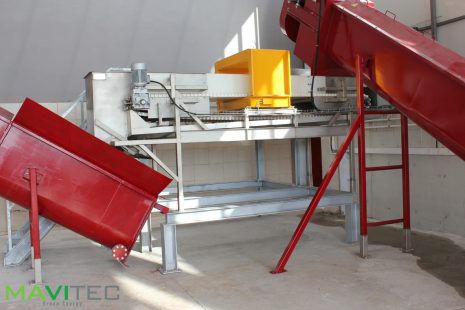 Rilevatore di metalli a tunnel - MAVITEC GREEN ENERGY BV - per trasportatore / con trasportatore / per l'industria agroalimentare