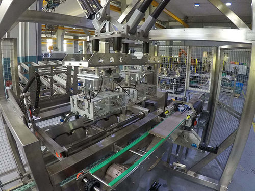 Incartonatrice invaschettatrice orizzontale - Technica International - automatica / per secchi / per bottiglie