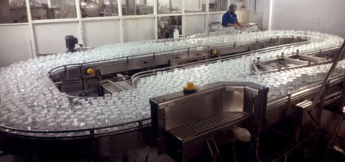 Tavolo di accumulo per trasportatore - Technica International - per l'industria dell’imbottigliamento