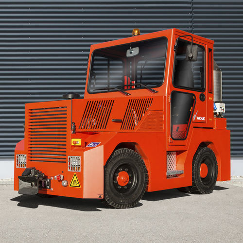 Trattore diesel - DFZ 120 H - Volk Fahrzeugbau GmbH - 4 ruote / con conducente seduto / per rimorchio