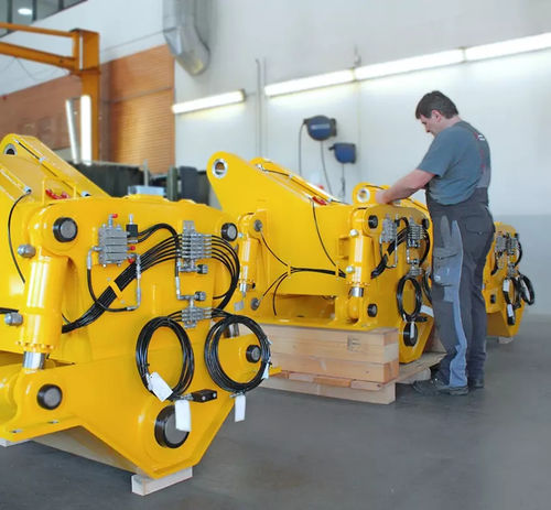 Assemblaggio per applicazioni industriali - Neumaier Industry GmbH & Co. KG